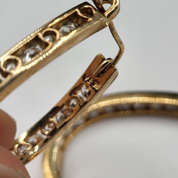 SETA Gold tone Hoop Crystal Inset Earrings 1.25in - Picture 6 of 6